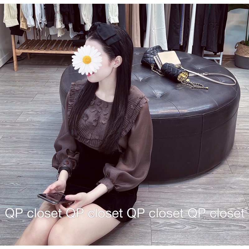 Áo sơ mi hoa ngực bánh bèo