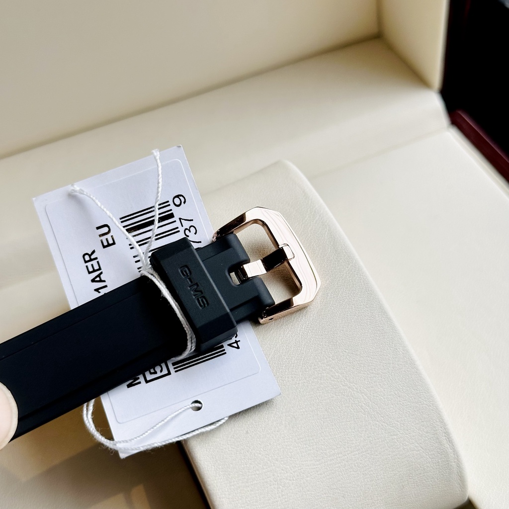 Đồng hồ nữ dây nhựa Casio Baby G MSG B100G 1A