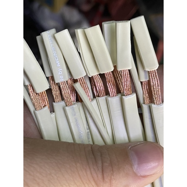 Dây loa Monster bãi Mỹ