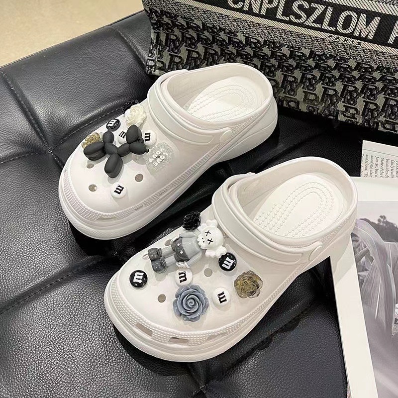 Dép cross Sunny  gắn sticker mẫu mới sang chảnh, dép bánh mì đế cao đi cực êm chân không nóng cho mùa hè