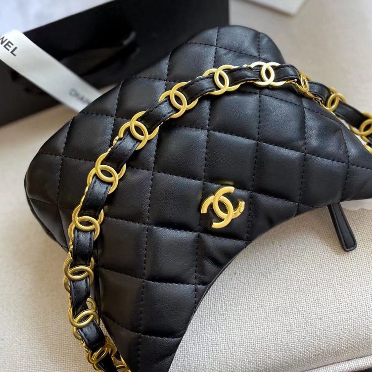 Túi Xách Da Cừu Đính Đá Phối Dây Xích Đeo Vai Sành Điệu Cho Nữ777777