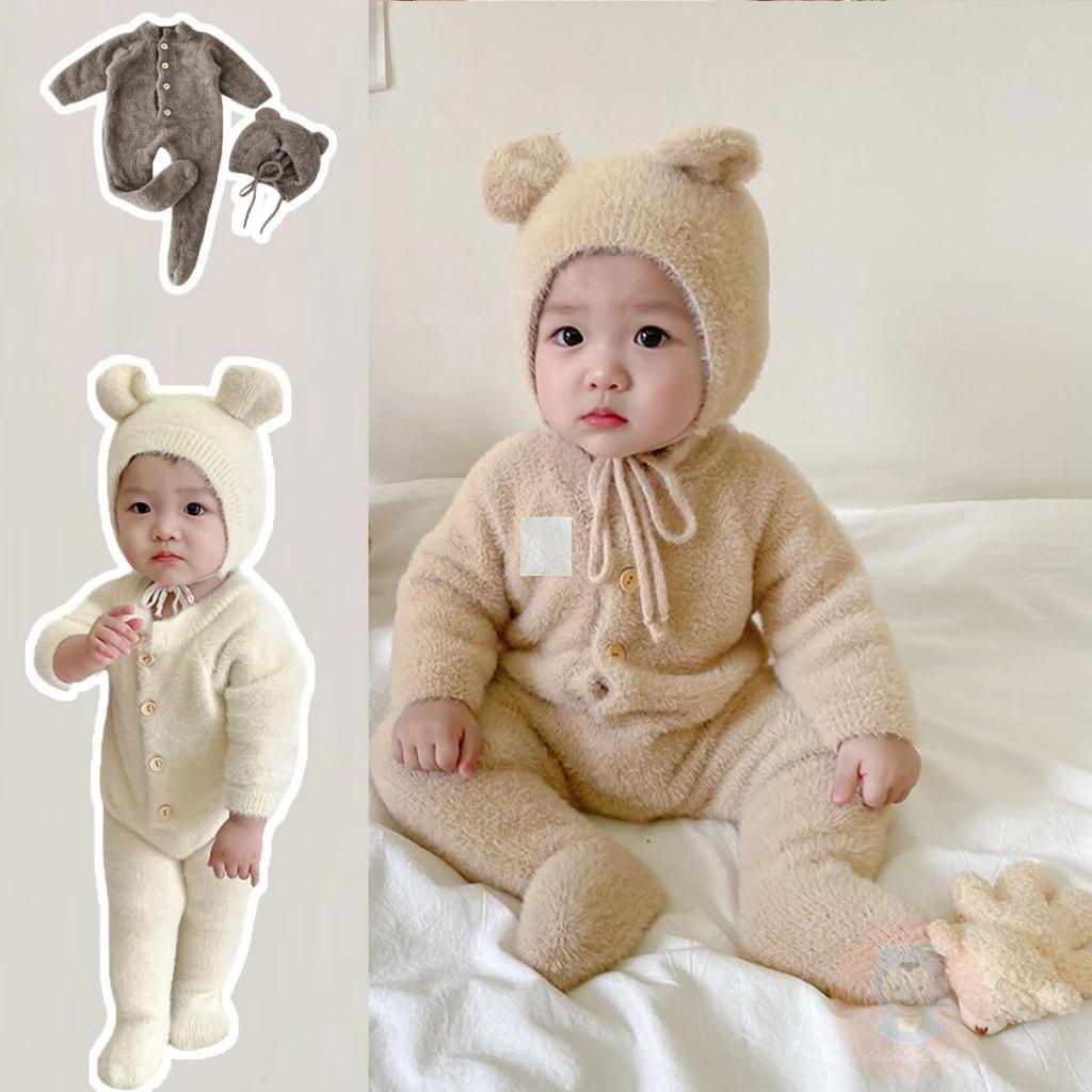 Bộ Áo Liền Quần Bằng Vải Bông Tay Dài Cổ Tròn Cài Nút + Mũ Màu Trơn Thời Trang Mùa Đông Cho Bé LAA6