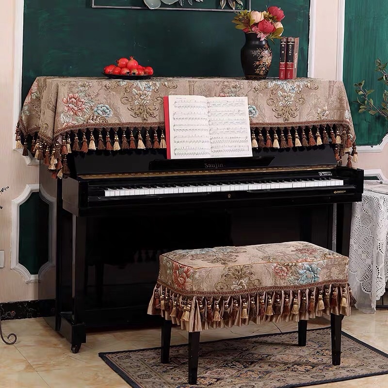 Khăn phủ Piano cao cấp Vải Gấm thêu hoa văn nổi mang thêm sự sang trọng cho cây Upright Piano