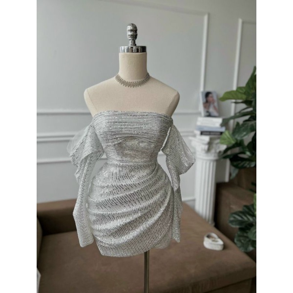Đầm body kim sa trễ vai