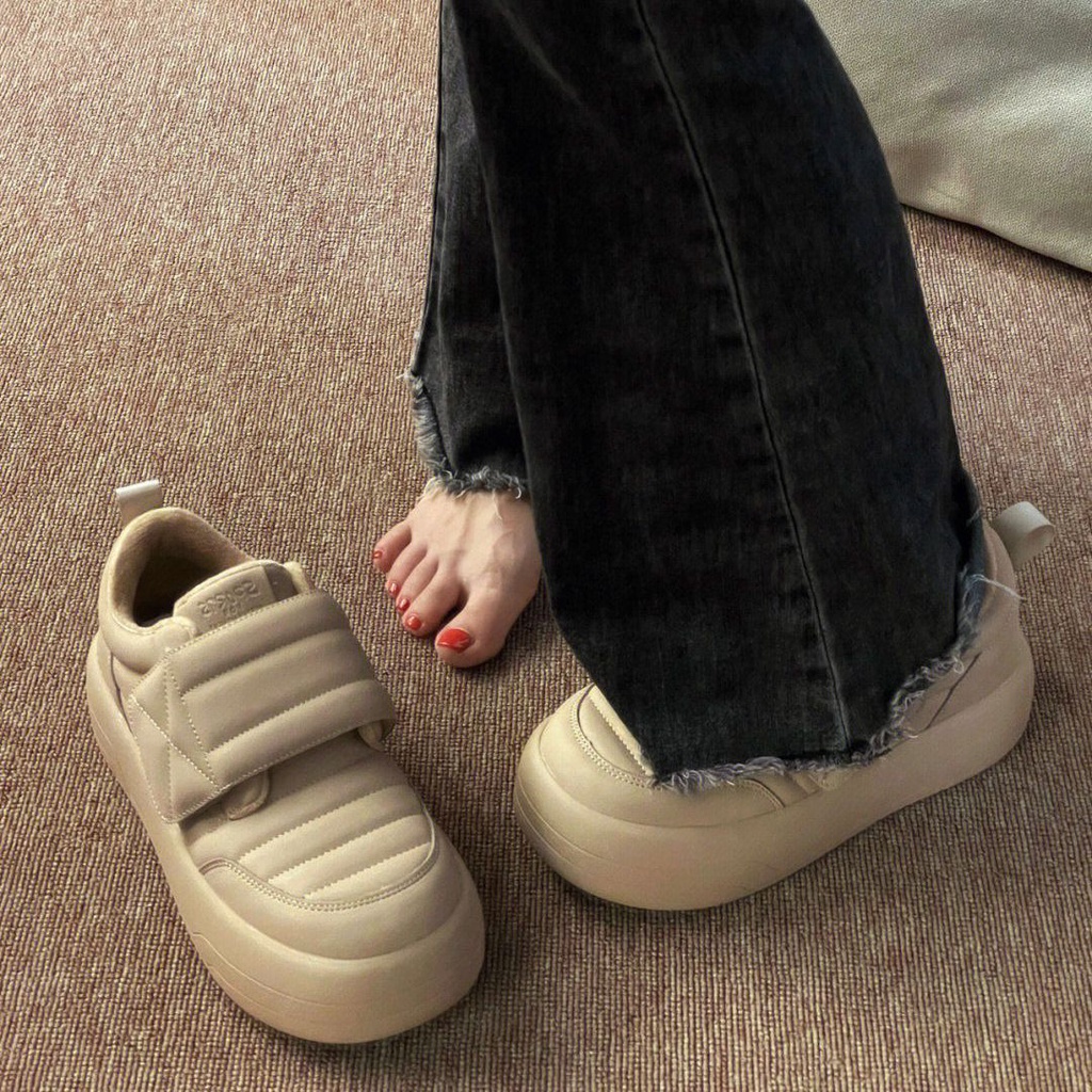 Giày sneaker giày bánh mì Giày Bánh Mì Khóa Dán Đế Dày Tăng Chiều Cao Mùa Đông Phong Cách Mới 2022 Cho Nữ