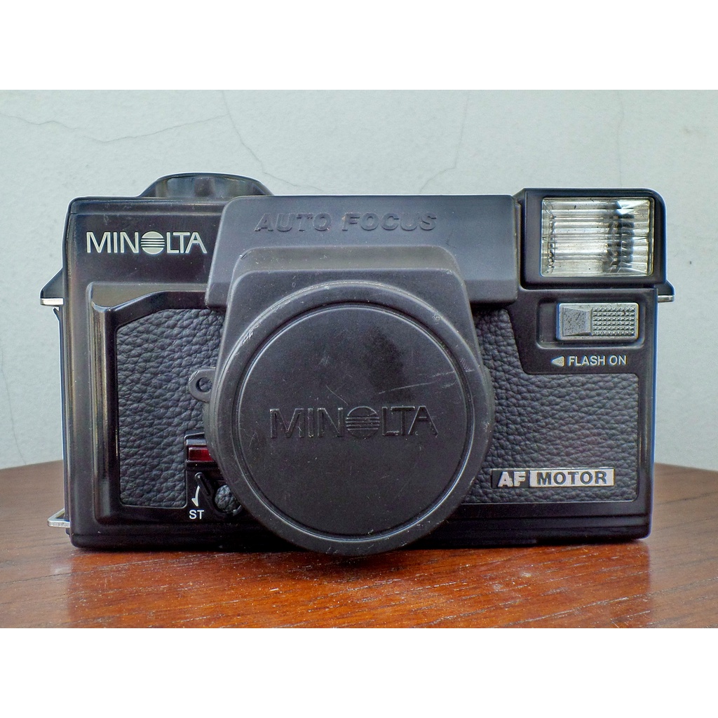 Máy ảnh Minolta Hi-Matic AF2-MD