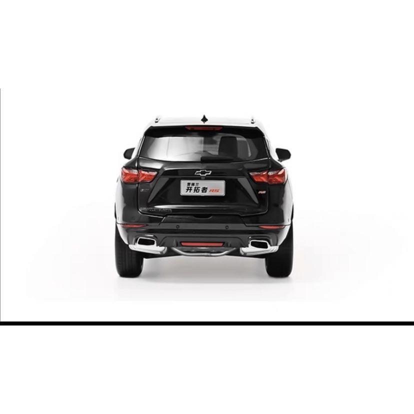 Mô hình xe SUV Chevrolet Blazer tỉ lệ 1:18