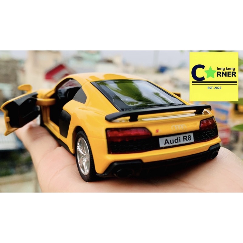 Xe mô hình Audi R8 1:36 hợp kim mới 100% Full box cửa đóng mở kéo thả