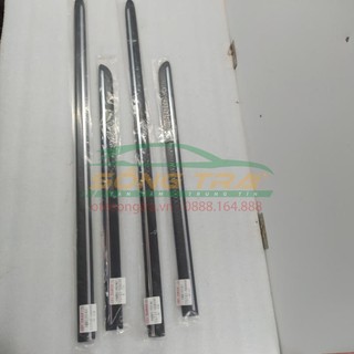 Nẹp sườn cánh cửa toyota vios 2003-2005 có chỉ mạ