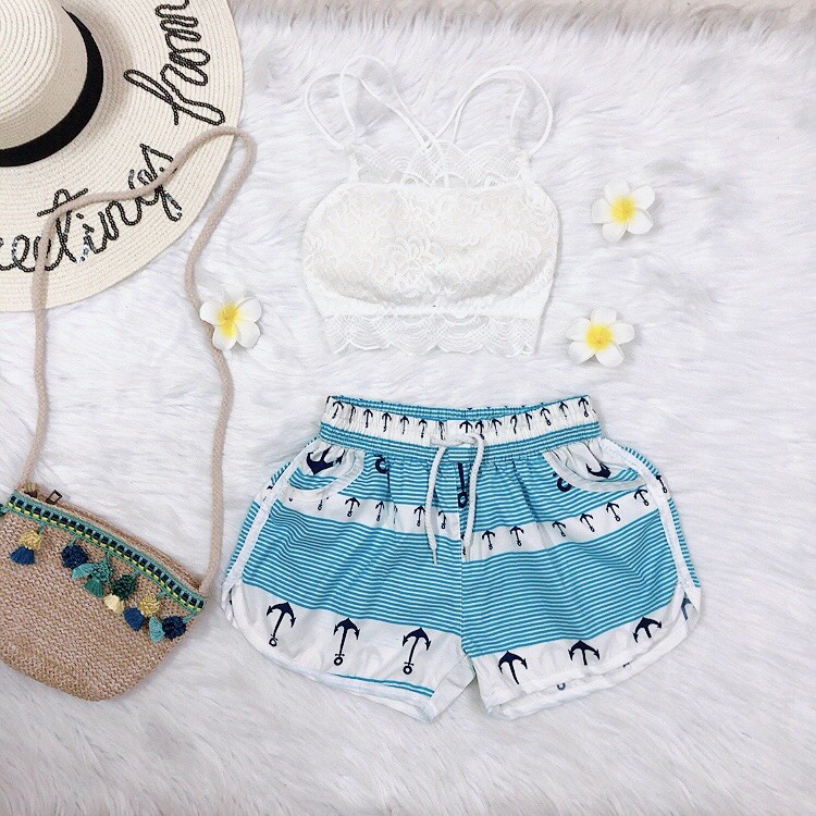 Bikini đồ bơi nữ 2 mảnh áo yếm ren trắng mix quần sọc ngang họa tiết mỏ neo xanh cá tính