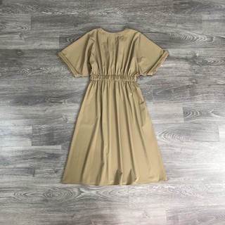 Đầm midi Mixxo nhún eo
