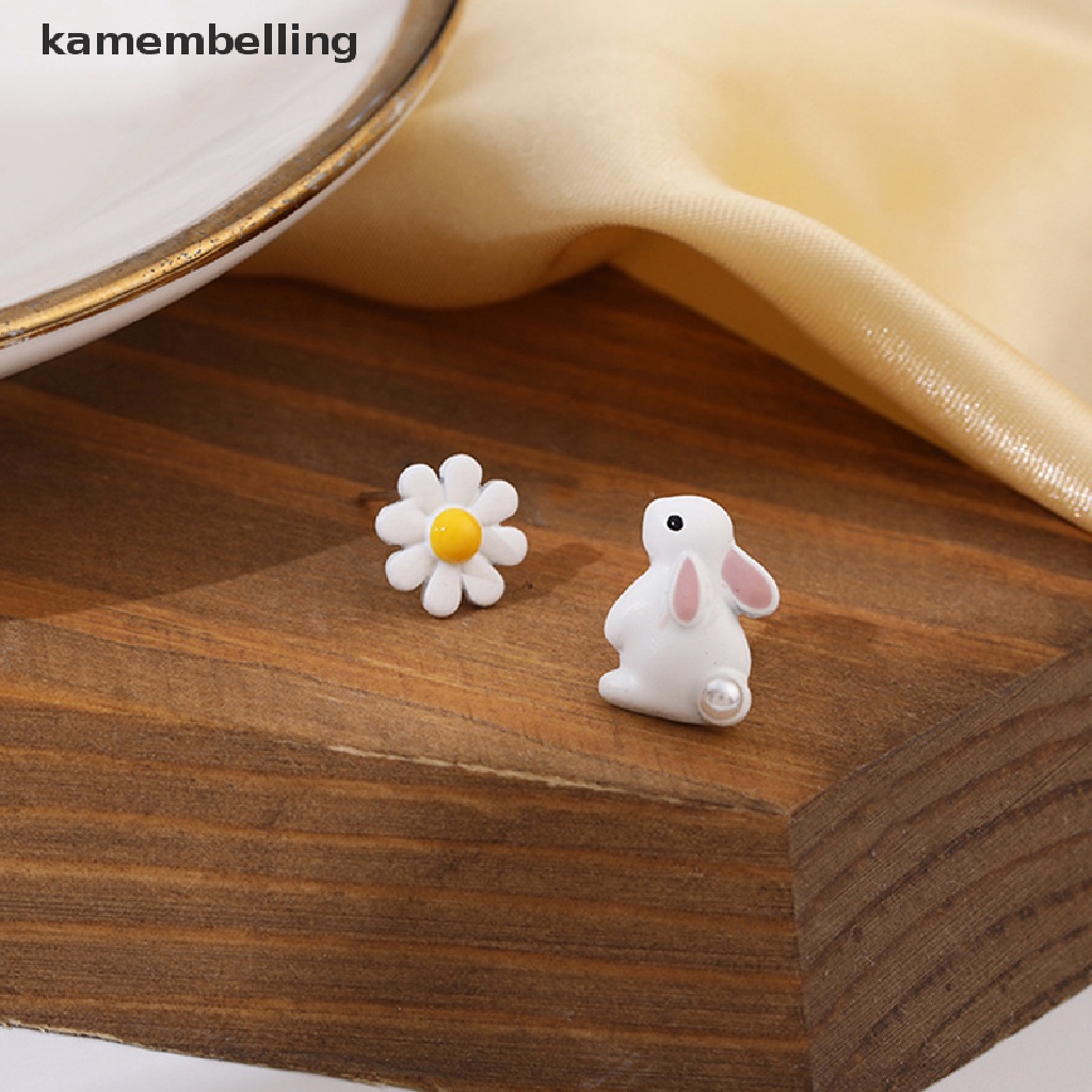 1 Đôi Khuyên Tai Hình Thỏ Trắng Và Hoa Mini Dễ Thương Cho Nữ
