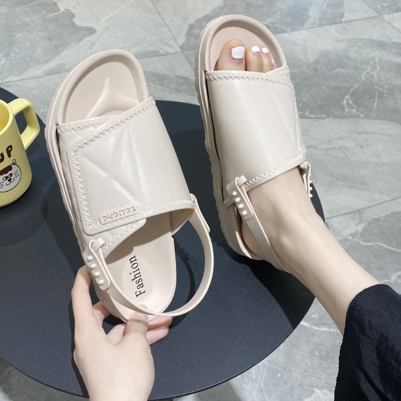Sandal nữ đế bánh mì nhẹ êm mềm dễ đi rẻ bền đẹp phong cách cá tính đi mưa thoải mái Vuajay V315