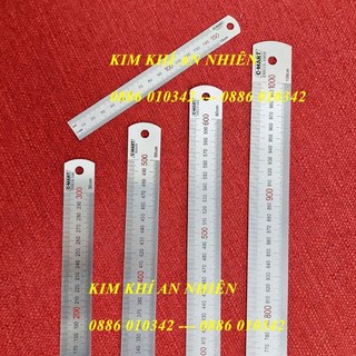 Thước lá D0019-1000 của hãng Cmart,làm từ thép không gỉ,chiều dài 1m