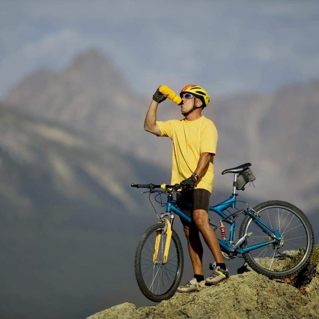 Bộ 2 Giá Đỡ Bình Nước Gắn Xe Đạp Leo Núi Tiện Dụng