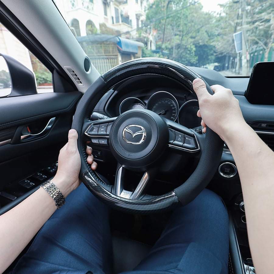 Bọc vô lăng Mazda 2, Mazda 3, Mazda 6, CX5, BT50, CX8, Bao vô lăng cacbon bảo vệ vô lăng hiệu quả