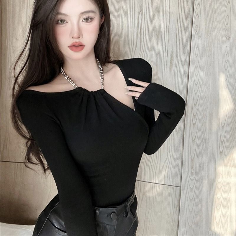 Áo thun COZOK tay dài hở vai phối dây xích dáng ôm thời trang cá tính cho nữ