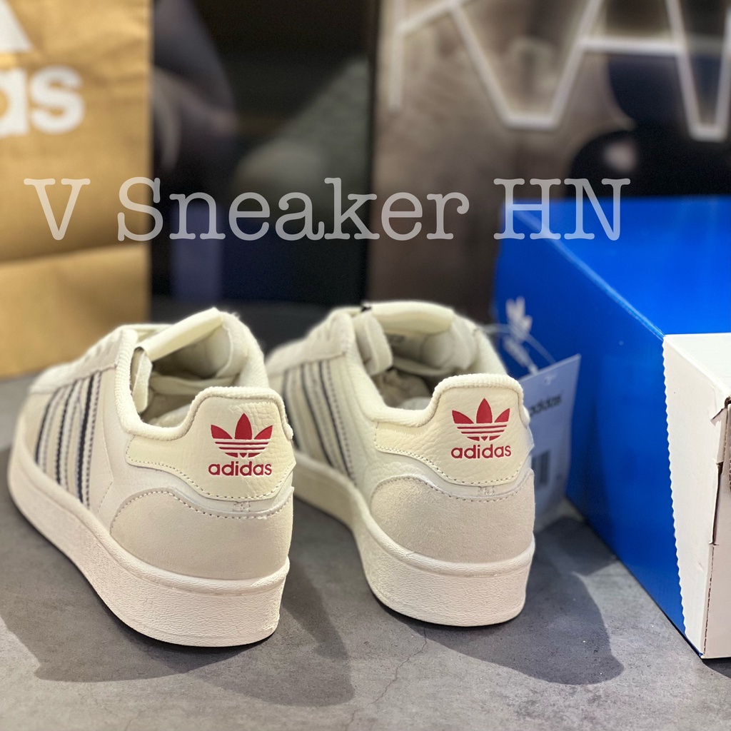 Giày Thể Thao Adi.das Sò Trắng Hàng SC Mẫu Mới 2022,Giày Superstar Cloud White Mũi Sò Xám Da Lộn Aluminium Vivid Red
