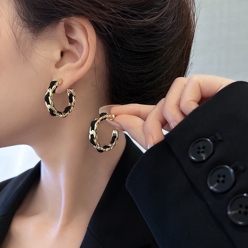 Bông Tai Dạng Vòng Màu Đen Phong Cách Cổ Điển Sang Trọng Cho Nữ