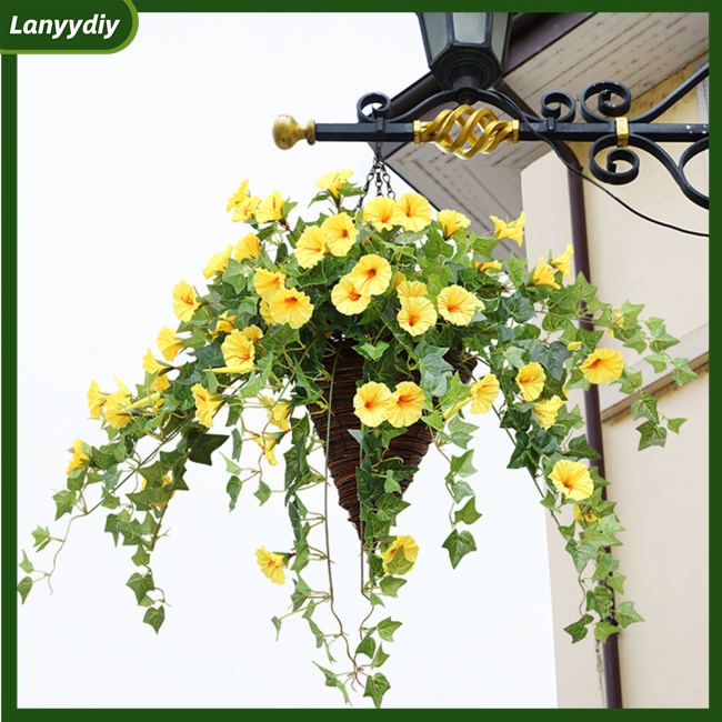 1 Chùm Hoa Nhựa Giả Treo Tường Trang Trí