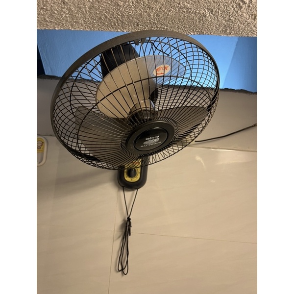 Quạt Treo Tường Điện Cơ Hải Phòng sải cánh 300mm Chính Hãng bảo hành 1 năm