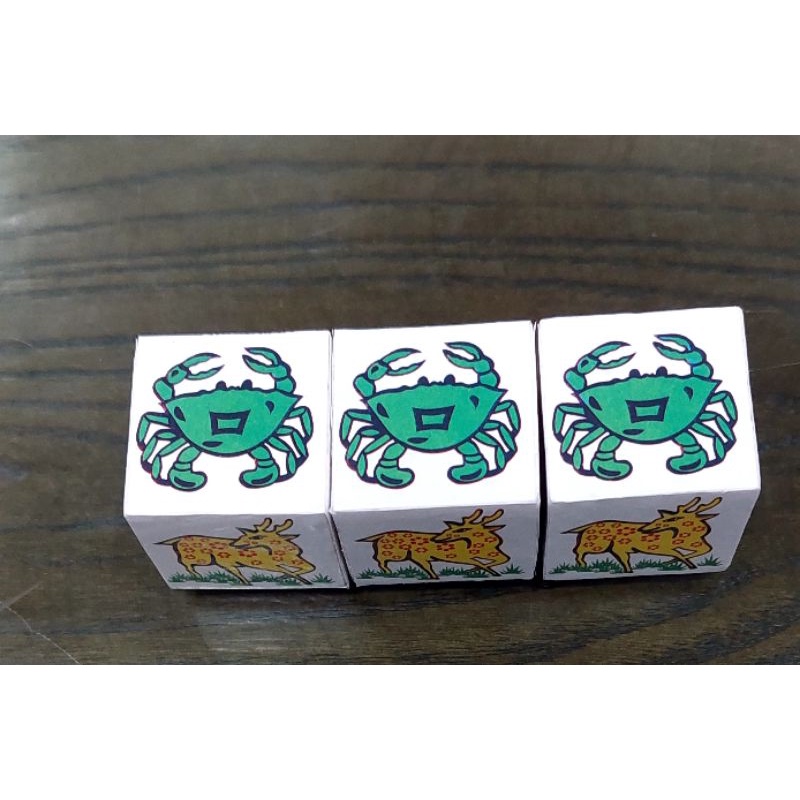 Hột xốp bầu cua/hột bầu cua làm bằng xốp/ 3 hột lắc bầu cua làm bằng xốp