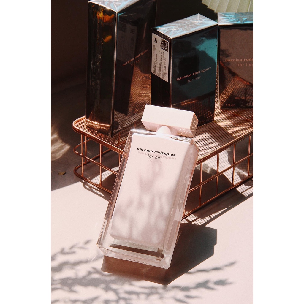 Nước hoa nữ 𝐍𝐚𝐫𝐜𝐢𝐬𝐨 𝐑𝐨𝐝𝐫𝐢𝐠𝐮𝐞𝐳 𝐟𝐨𝐫 𝐇𝐞𝐫 𝐄𝐚𝐮 𝐝𝐞 𝐏𝐚𝐫𝐟𝐮𝐦- báu vật của các chị em