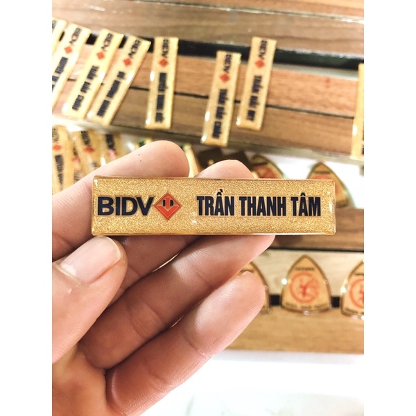 Bảng Tên Nhân Viên Mạ Vàng Đồng Ăn Mòn Sang Trọng,Cao Cấp