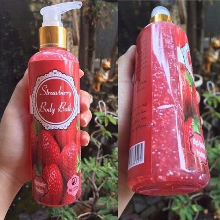 Sữa Tắm Trắng Da Toàn Thân Chiết Xuất Dâu Tây Strawberry Body Bath Thái Có Hạt Massage 250ml