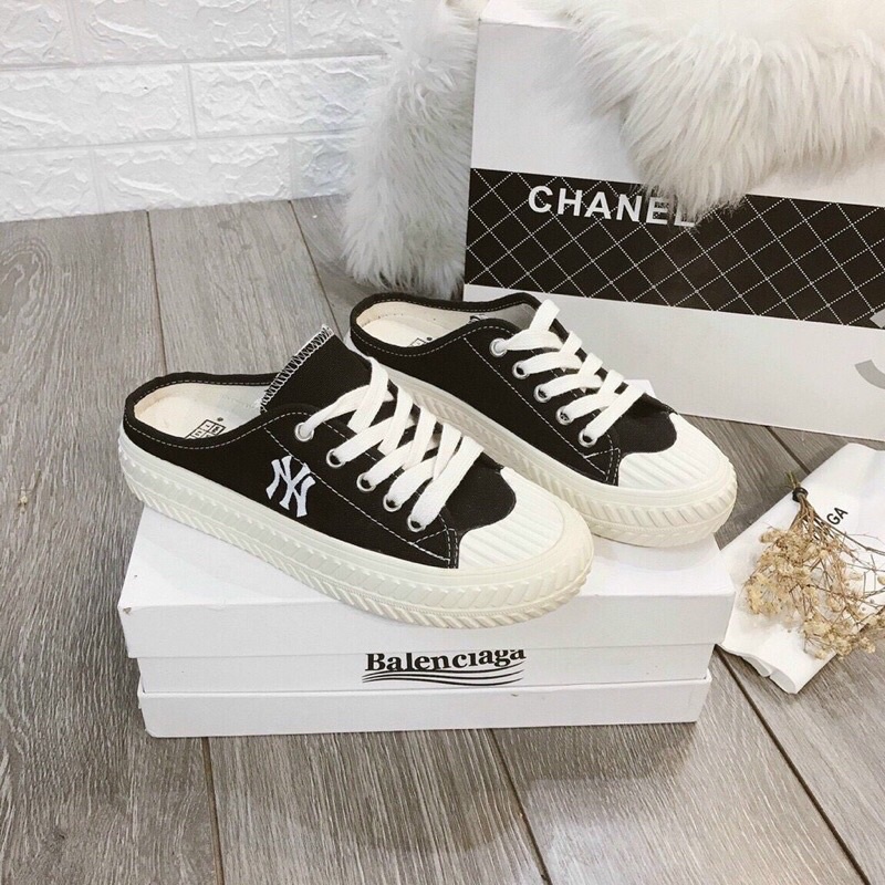 Giày sục N.Y siêu xinh siêu đáng yêu