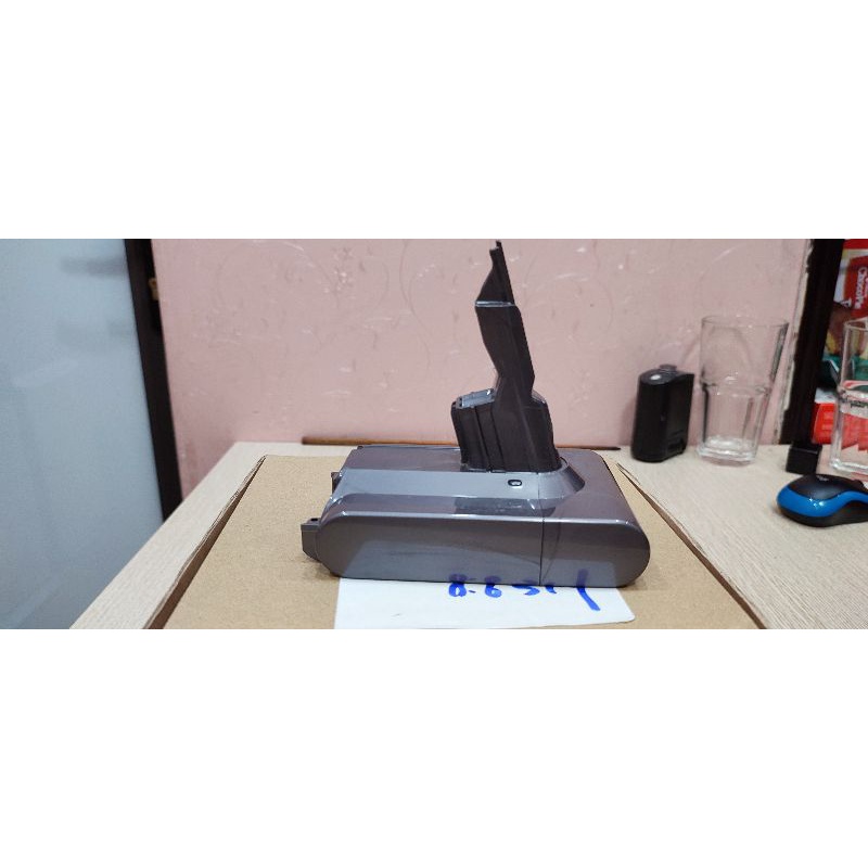 Chính hãng. Pin Dyson V7 hàng chính hãng, nhập US mới Nguyên hộp.