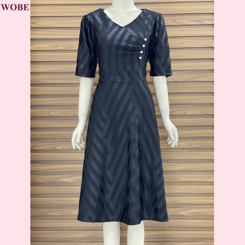 Đầm trung niên sang trọng WOBE, thiết kế cao cấp dự tiệc cho mẹ co giãn tốt đến 80kg DN12 Vàng kim - WB WOMAN &amp; BEAUTY