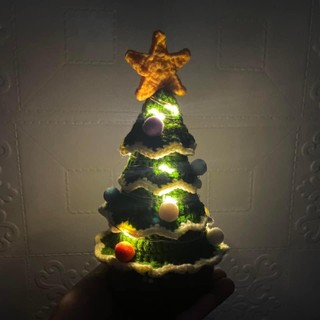 Chậu cây thông noel mini bằng len handmade (tặng kèm đèn led nhấp nháy)