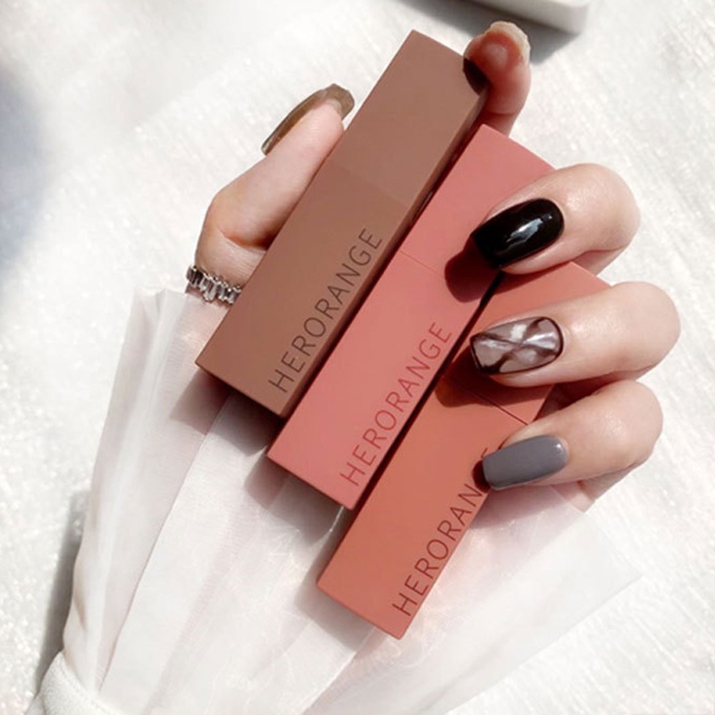 Son Môi Dạng Lỏng Chống Thấm Nước Lâu Trôi Màu Sắc Thời Trang