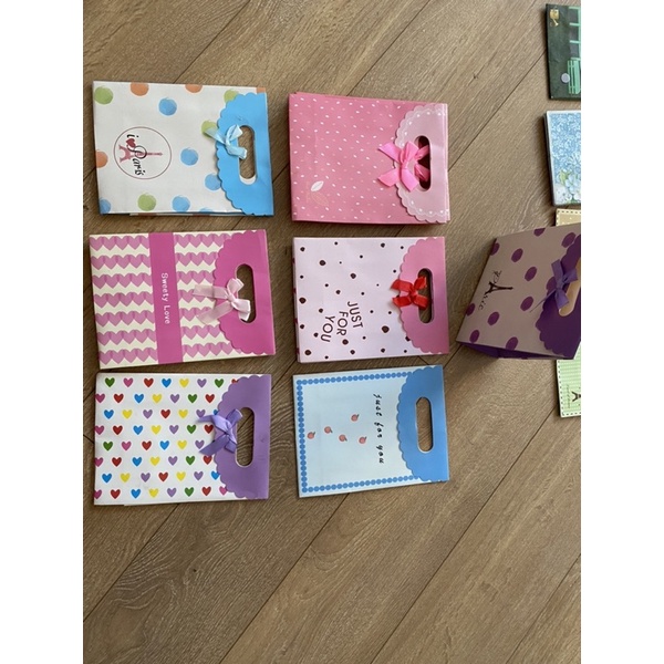 Túi giấy đựng quà