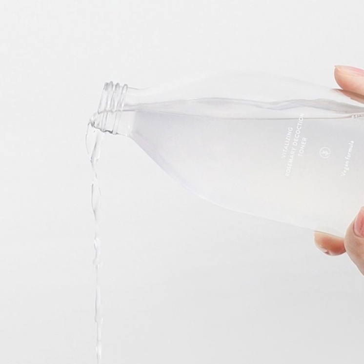 Nước hoa hồng Aromatica Vitalizing Rosemary Decoction Toner 300ml