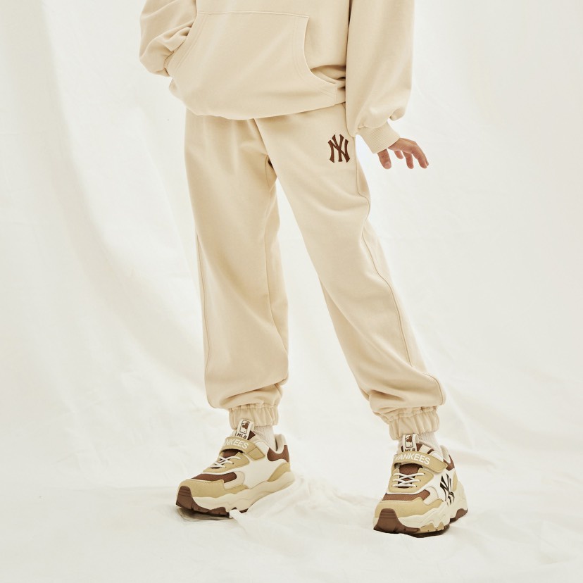 Bộ nỉ da cá có mũ màu be cho bé gái