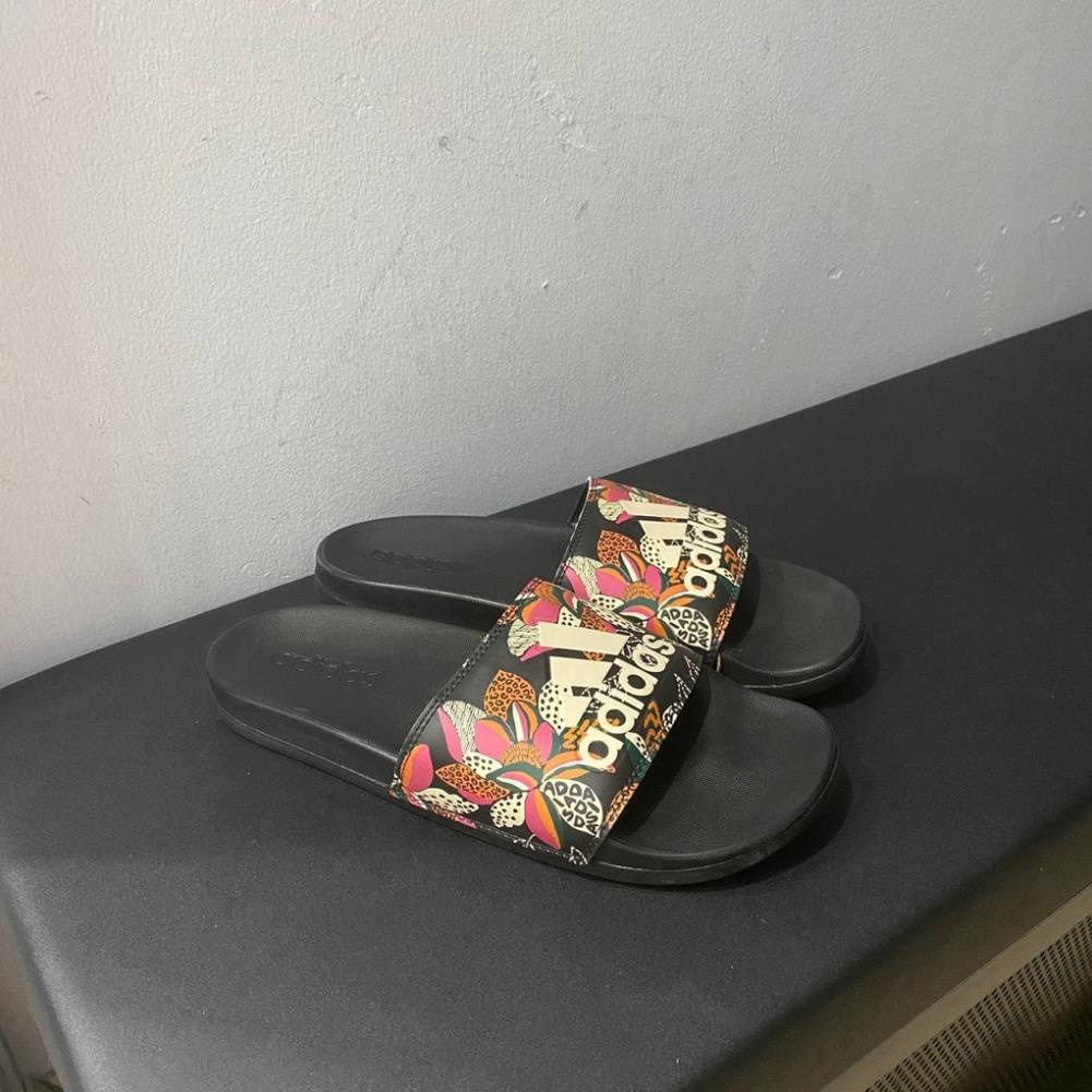 Dép Adidas Comfort Thể Thao Màu Đen Họa Tiết Hoa Lá Nam Nữ Có Sẵn GZ2913