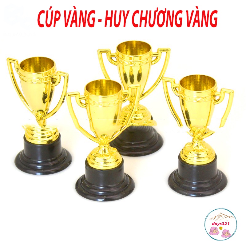 Cúp vàng thể thao bóng đá bằng nhựa cho trẻ em và để trao giải thưởng các cuộc chơi