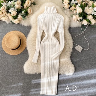 Đầm body len vặn thừng cổ lọ