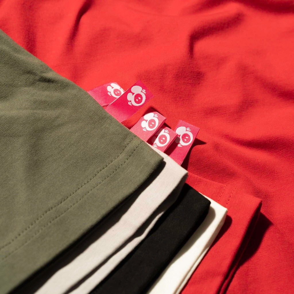 Áo Thun POPPOP BFF ALPHABET TEE " NEW ITEMS