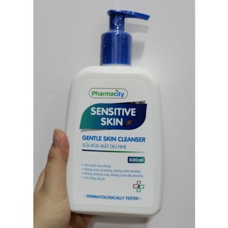 Sữa rửa mặt cho da nhạy cảm của pharmacity 500ml