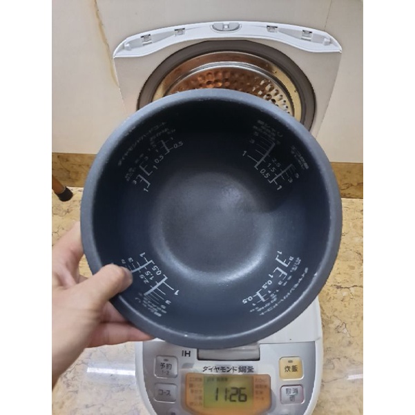 Nồi cơm điện cao tần Panasonic 1L