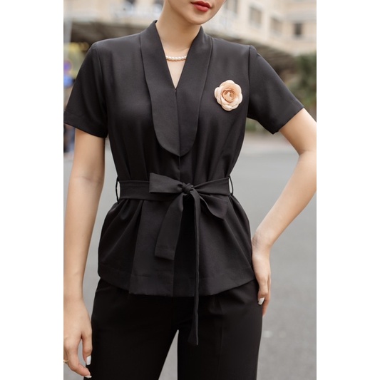 Áo clothesrack có tay cổ sam đen Sammie