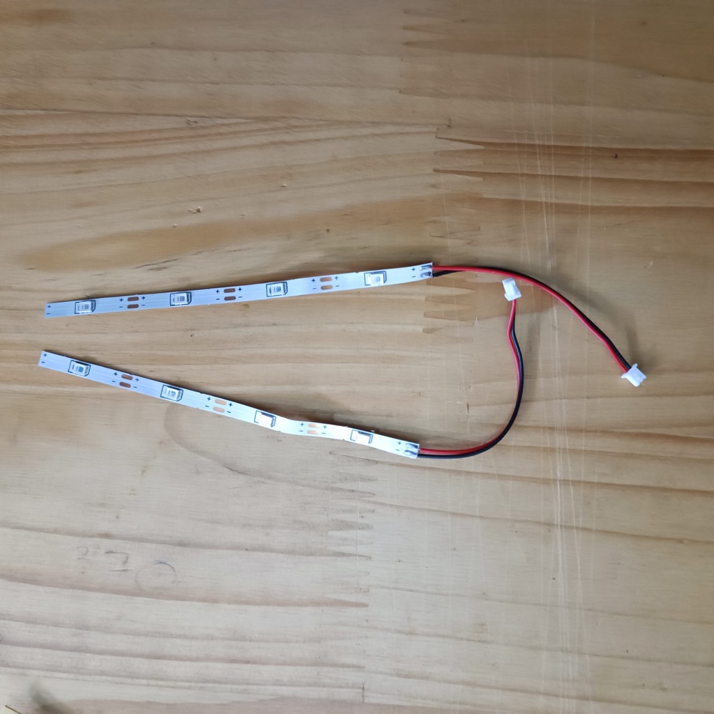 Đèn LED cho máy bay điều khiển từ xa. Dùng nguồn 1s - 3,7V, có sẵn Jack cắm & keo dán