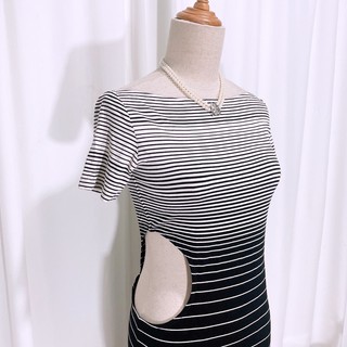 váy đầm body khoét 2 bên eo sexy