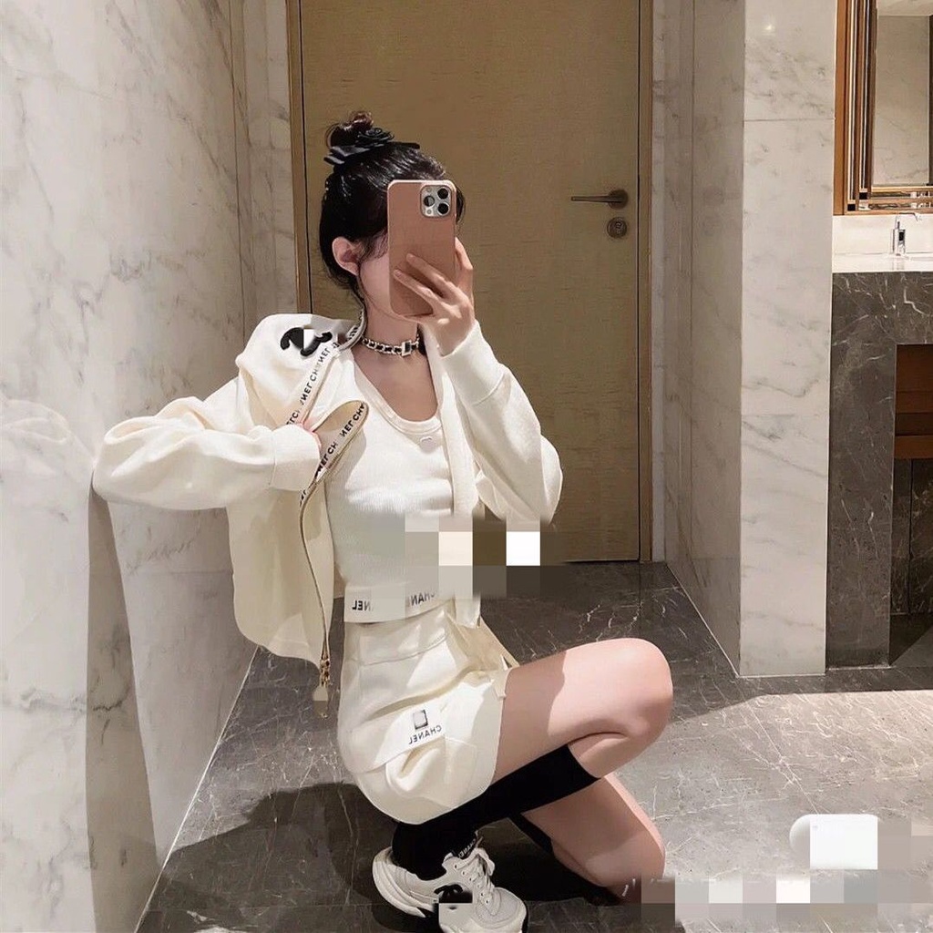 KE63 CHA NEL real shot high version girl style medieval style placket letter zipper hooded casual sports cardigan coat