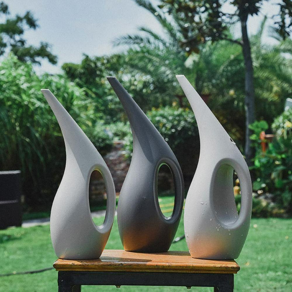 Bình Tưới Cây Bằng Nhựa Dung Tích 1.5L Tiện Dụng