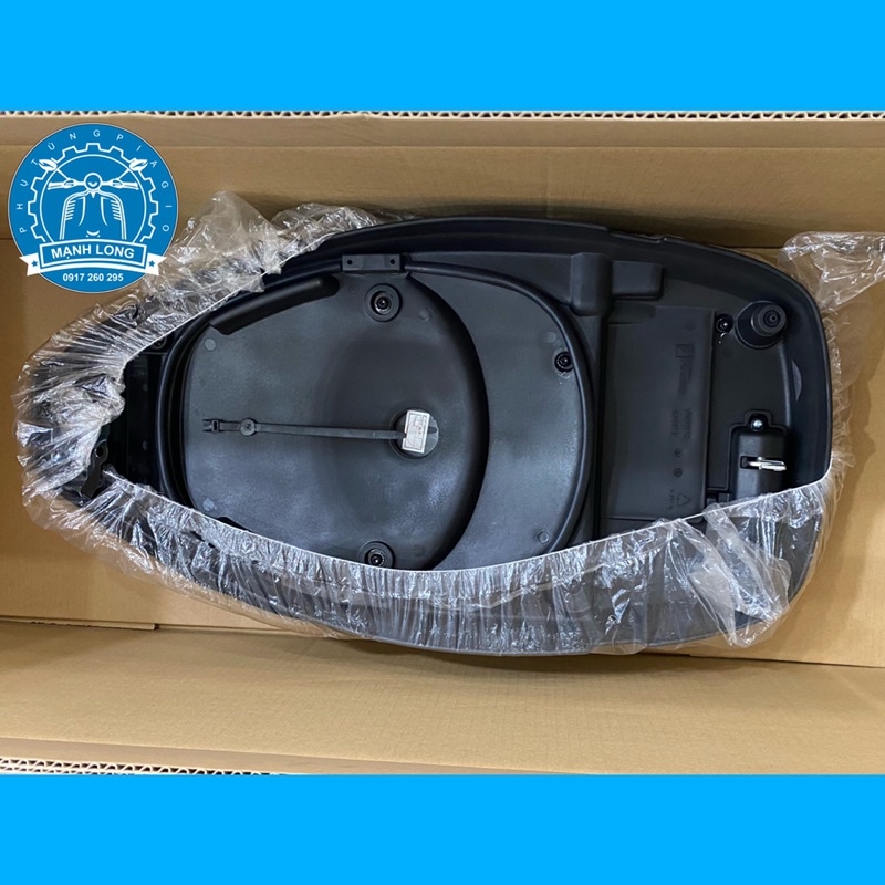 Yên VESPA LXV Việt Nam màu vàng be