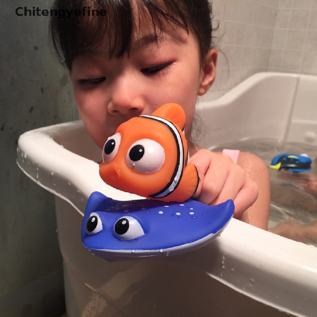 Đồ Chơi Bồn Tắm Bóp Nén Tạo Hình Nemo Dory Dễ Thương Cho Bé
